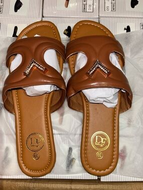DC Women's Tan Slide Sandals with Crystal V Accent
